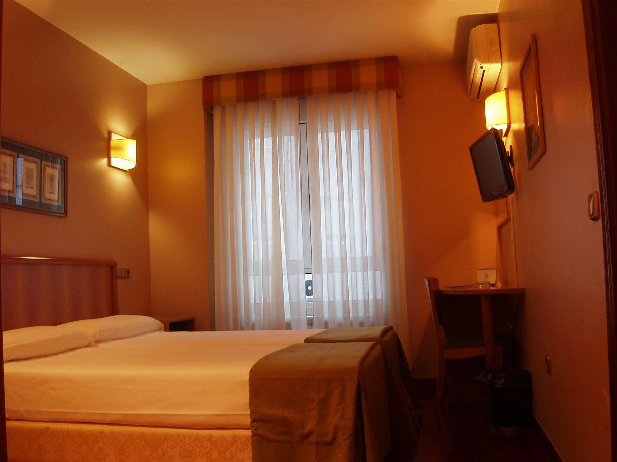 Hotel Carreno Oviedo Eksteriør bilde
