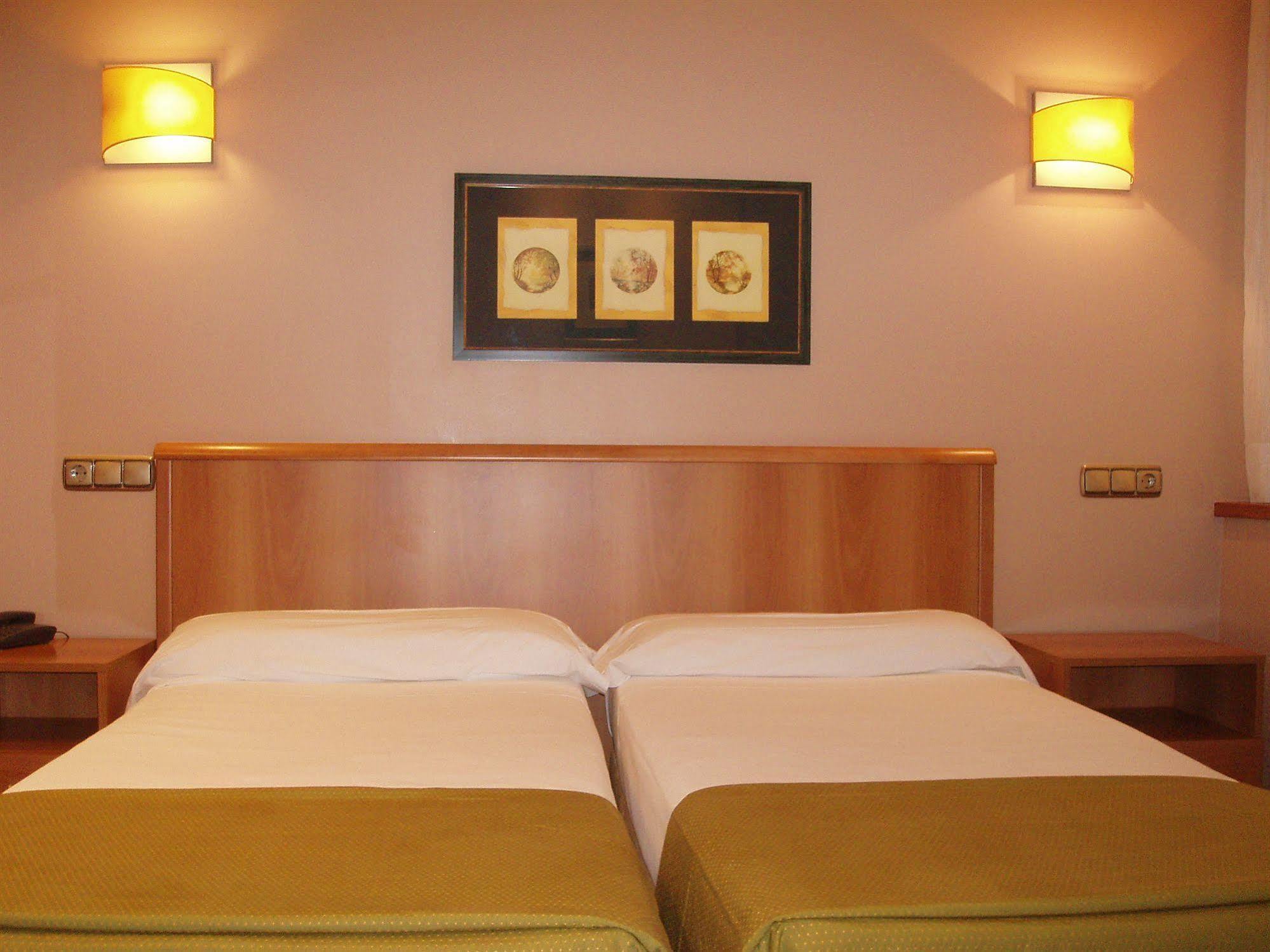 Hotel Carreno Oviedo Eksteriør bilde